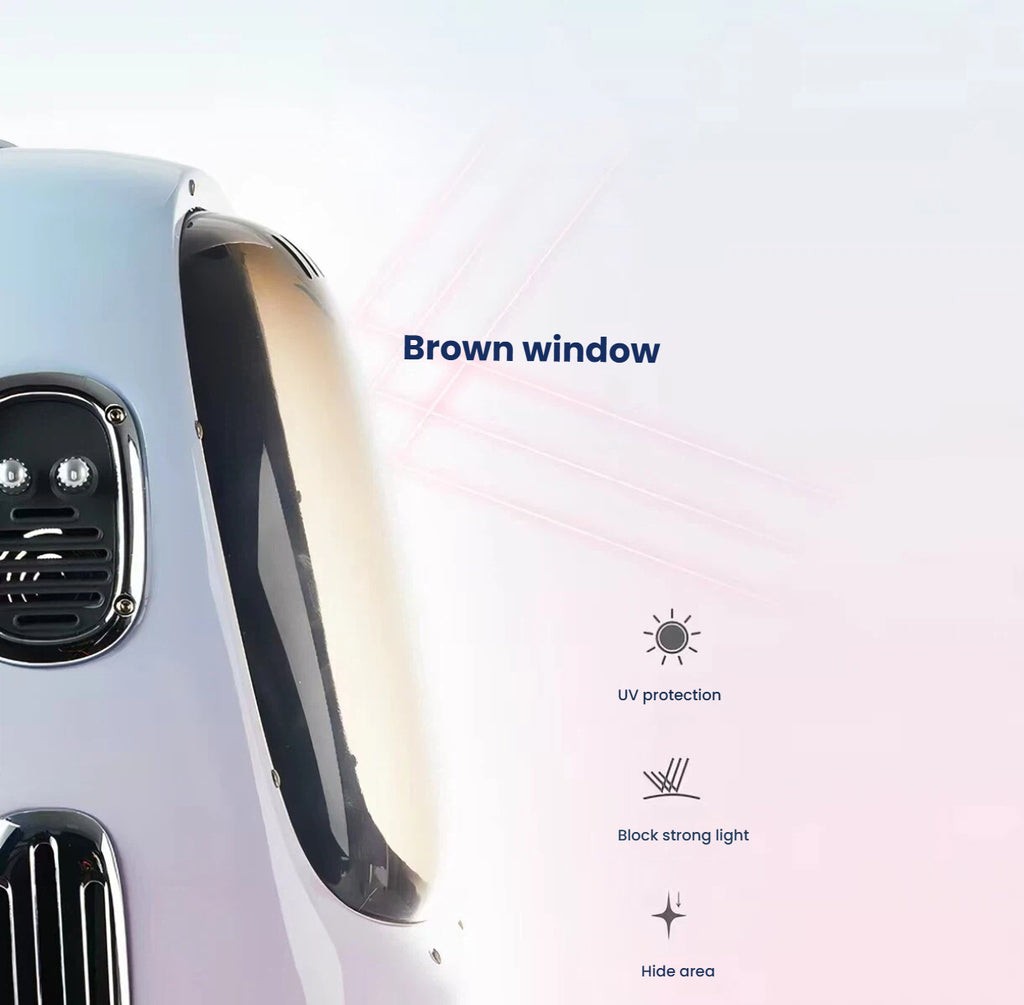 Tinted viewing window on the PETKIT Fresh Air cat carrier
