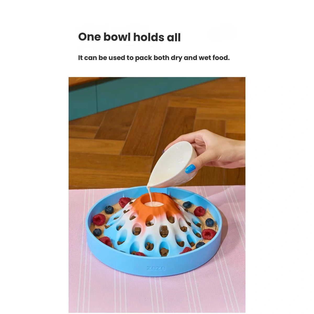 Dog food placed into ZEZE slow-feeder bowl