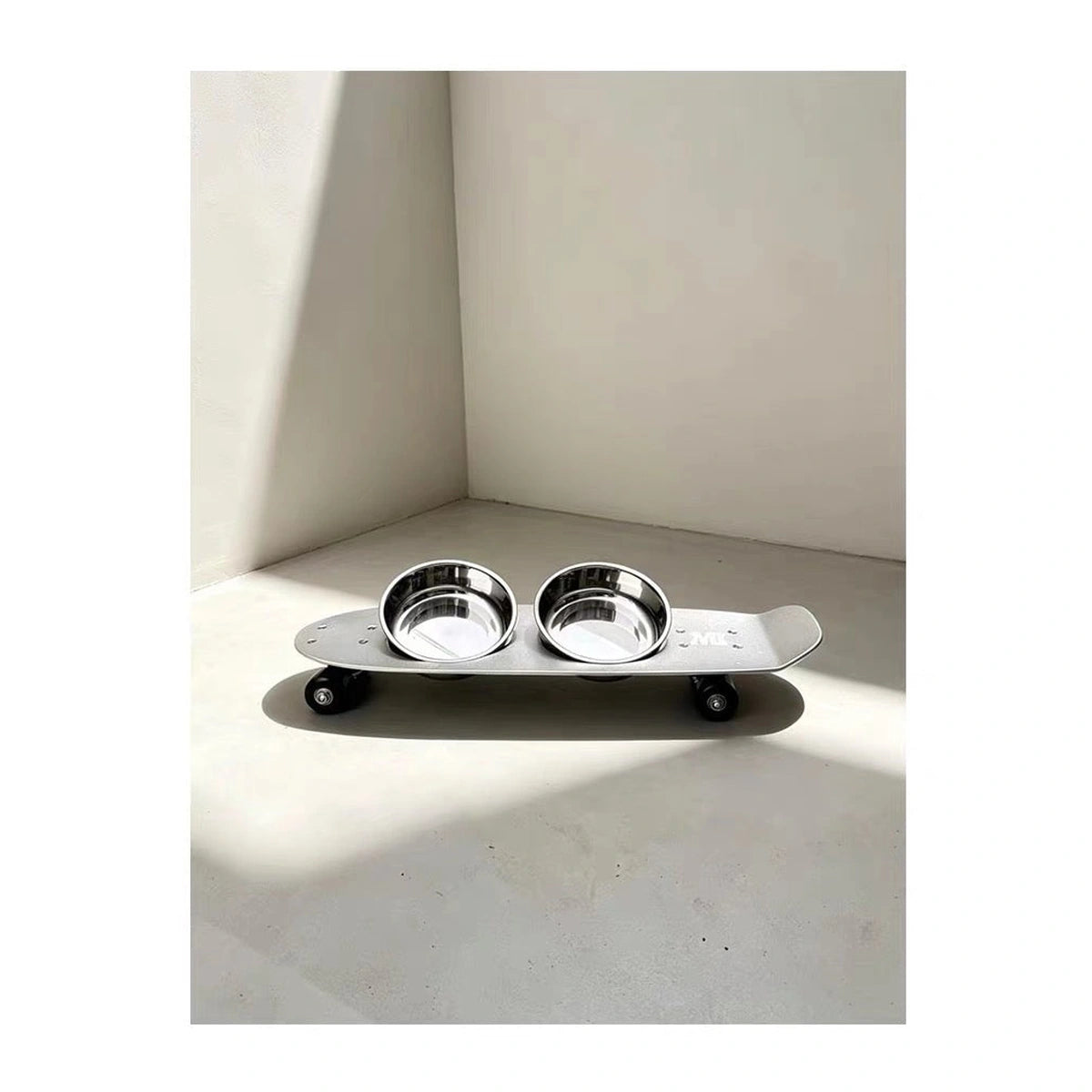 Mies bowl stand and removable steel bowl details