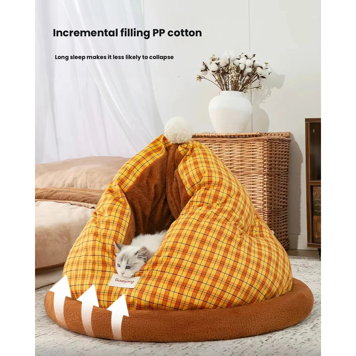 Cutaway illustration of the filling in the yellow checked cat bed